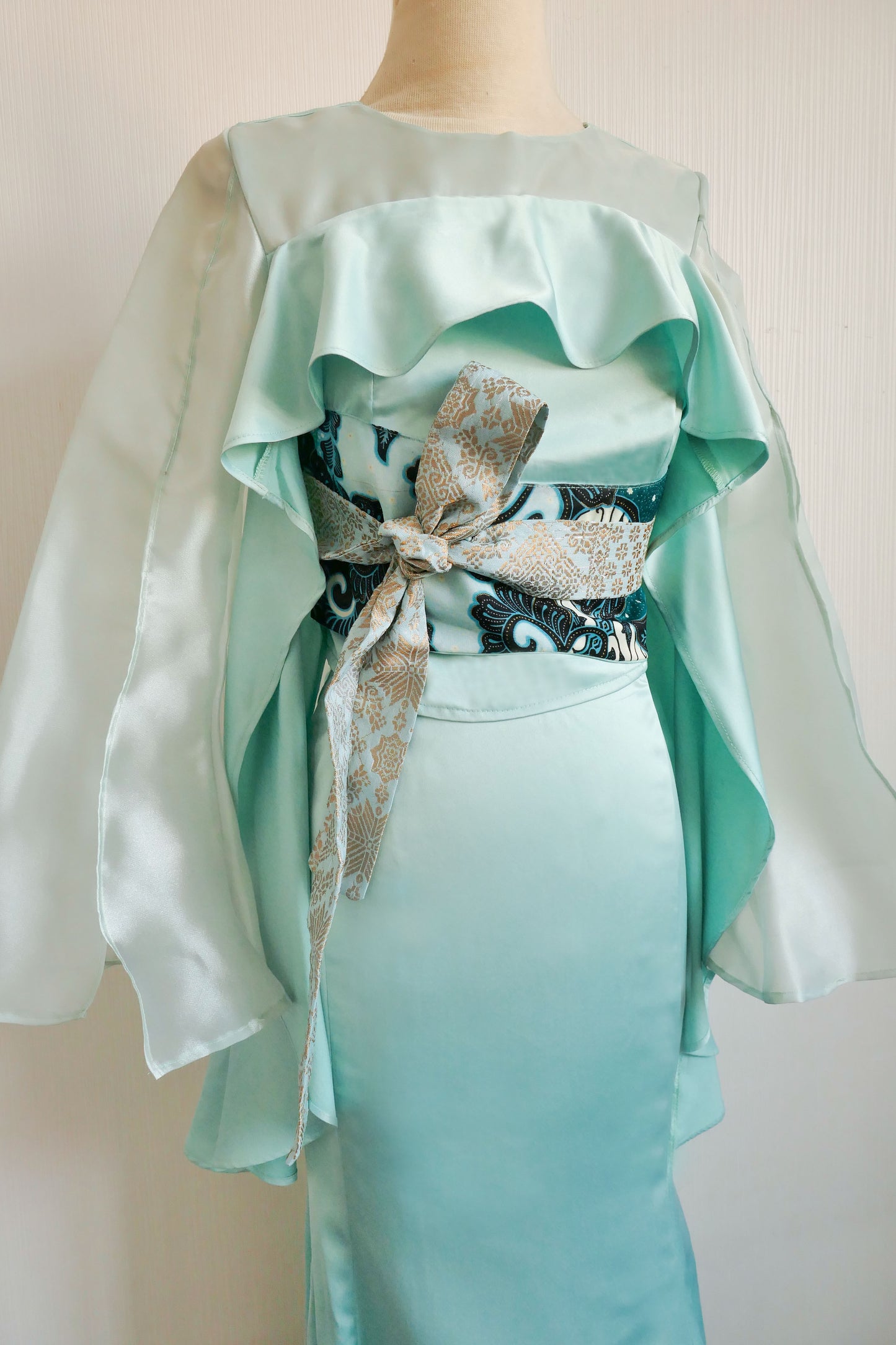 Cedrina Kurung Set