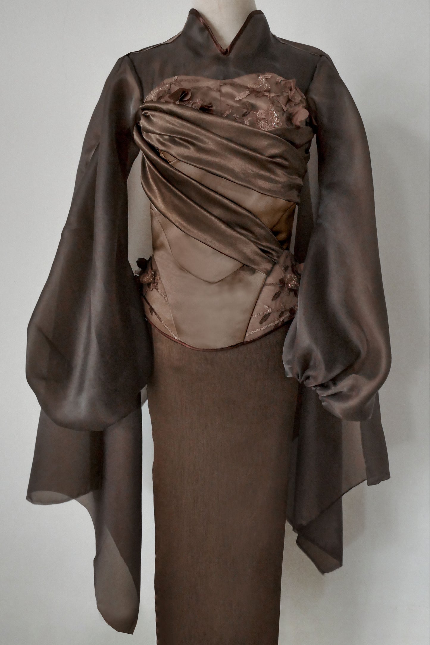 Elysia Rich Brown Selendang