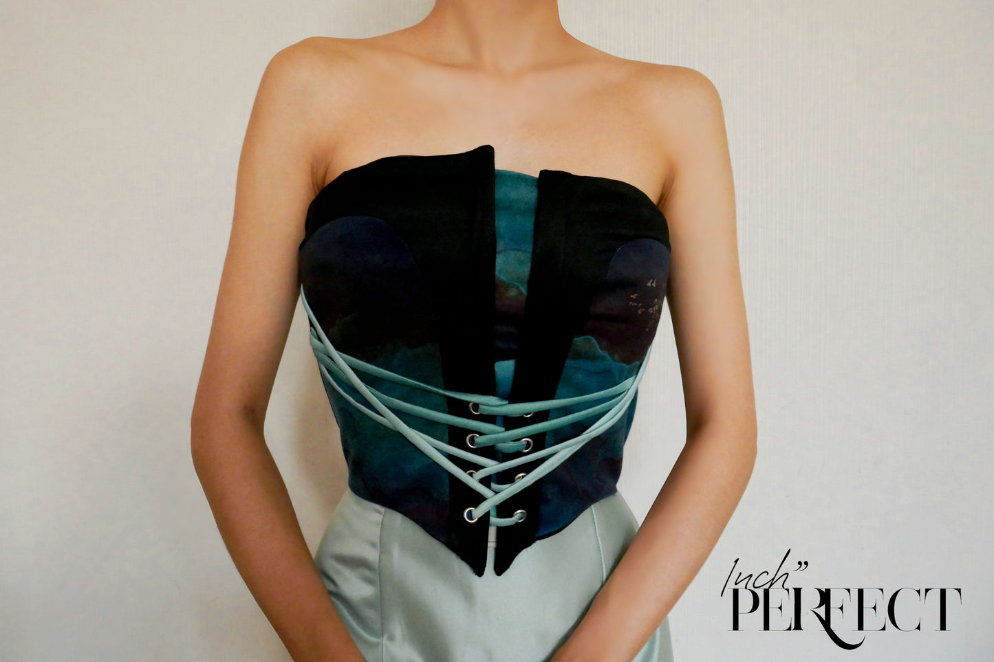 Zay Fan Laced Corset